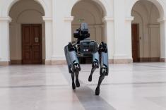 Robopies Boston Dynamics na Wydziale Fizyki PW